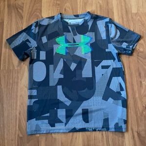 Boys Under Armour SL Shirt - Large